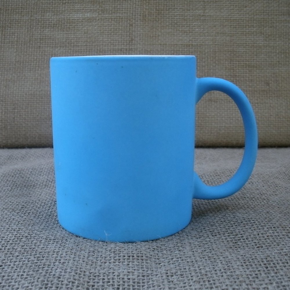Sensa Eye-Catching Neon Blue Coffee Mug